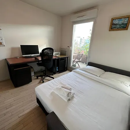 Duplex Terrasse Au Soleil Appartamento Parigi
