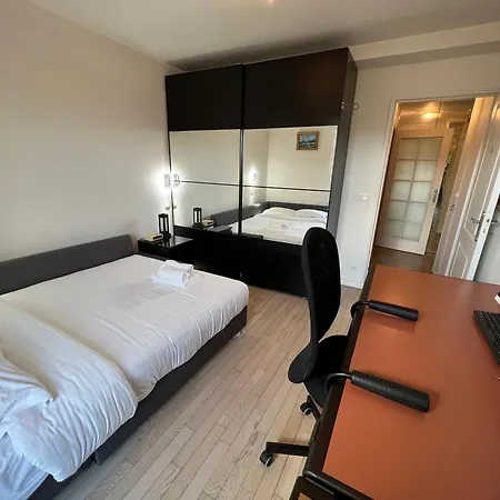 Duplex Terrasse Au Soleil Apartment Paris